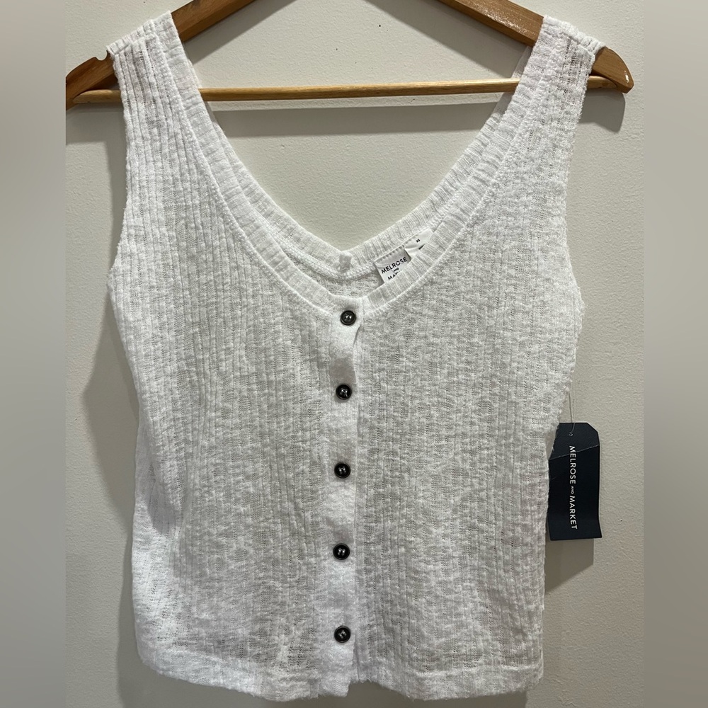 Melrose and Market Double V-Neck Sweater Tank White xsmall